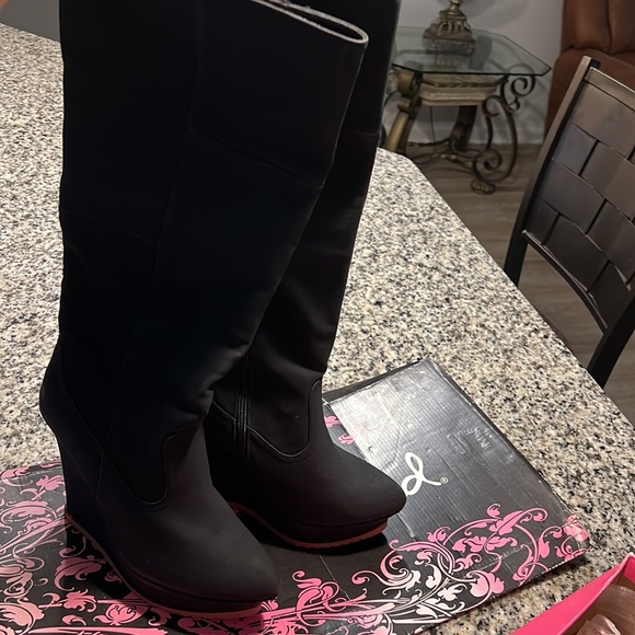 Gently used wedge thigh Boots - Picture 1 of 7